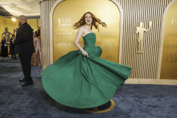 31st Annual Screen Actor Guild Awards - Arrivals