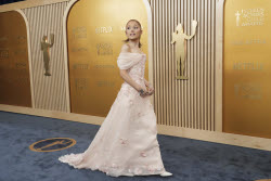 APTOPIX 31st Annual SAG Awards.