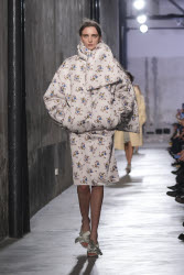 Italy Fashion N21 F/W 25/26.