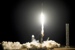 SpaceX Launch. SpaceX Launch