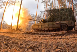 (+VIDEO) Russian tank crews deployed in special military operation zone
