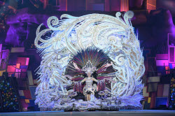 Tenerife Carnival Queen Gala .]