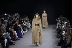 Показ коллекции Max Mara сезона осень-зима 2025/2026 на Неделе моды в Милане