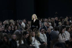 Показ коллекции Max Mara сезона осень-зима 2025/2026 на Неделе моды в Милане