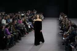 Показ коллекции Max Mara сезона осень-зима 2025/2026 на Неделе моды в Милане