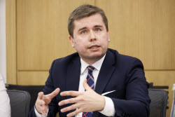 Roundtable on conservative ideas in global politics