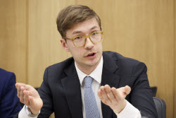 Roundtable on conservative ideas in global politics