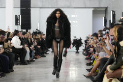 Показ коллекции Blumarine сезона осень-зима 2025/2026 на Неделе моды в Милане