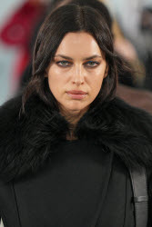 Показ женской коллекции Blumarine сезона осень-зима 2025/2026 на Неделе моды в Милане
