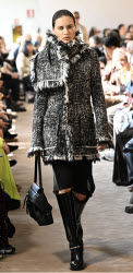 Показ коллекции Tod's сезона осень-зима 2025/2026 на Неделе моды в Милане