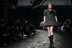 Показ коллекции Moschino сезона осень-зима 2025/2026 на Неделе моды в Милане