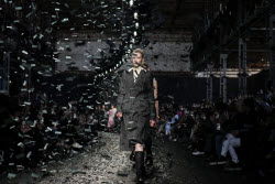 Показ коллекции Moschino сезона осень-зима 2025/2026 на Неделе моды в Милане