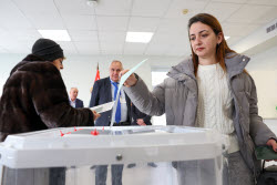 (+VIDEO) 2025 Abkhazian presidential election in Moscow