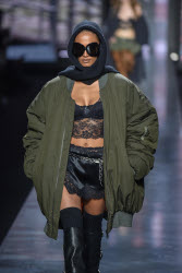 Показ коллекции Dolce & Gabbana сезона осень-зима 2025/2026 на Неделе моды в Милане