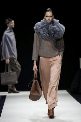 Показ коллекции Giorgio Armani сезона осень-зима 2025/2026 на Неделе моды в Милане