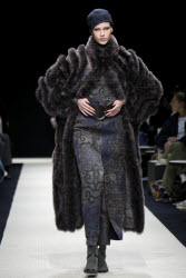 Показ коллекции Giorgio Armani сезона осень-зима 2025/2026 на Неделе моды в Милане