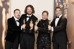 Arrivals - 97th Academy Awards