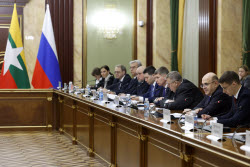 Официальный визит премьер-министра Мьянмы Мин Аун Хлайна в Москву
