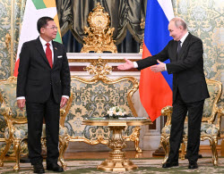 Официальный визит премьер-министра Мьянмы Мин Аун Хлайна в Москву