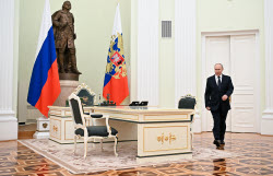 Встреча президента РФ Путина и избранного президента Абхазии Гунбы