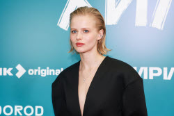 Премьера сериала "Между нами химия" в Москве