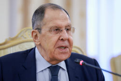 Foreign ministers of Russia and Zimbabwe meet for talks