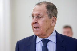 Foreign ministers of Russia and Zimbabwe meet for talks