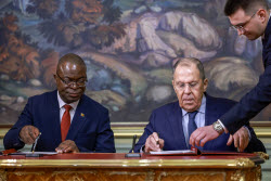 Foreign ministers of Russia and Zimbabwe meet for talks