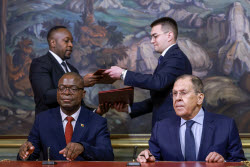 Foreign ministers of Russia and Zimbabwe meet for talks