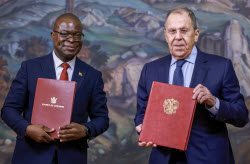 Foreign ministers of Russia and Zimbabwe meet for talks