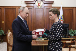 President Putin meets with Hero of Russia Sergei Chebnev's widow