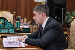 Russia's President Putin meets with Perm Region Governor Makhonin