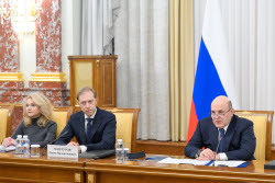 Встреча премьер-министра РФ Мишустина с депутатами фракции партии "Справедливая Россия – За правду" в Госдуме РФ
