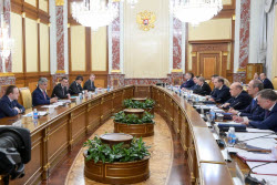 Встреча премьер-министра РФ Мишустина с депутатами фракции партии "Новые люди" в Госдуме РФ