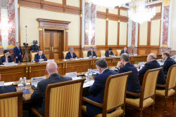 Встреча премьер-министра РФ Мишустина с депутатами фракции партии "Новые люди" в Госдуме РФ