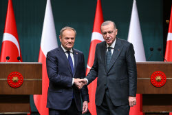 Poland's Prime Mnister Tusk visits Turkey