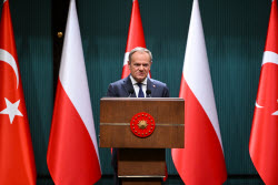 Poland's Prime Mnister Tusk visits Turkey
