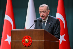 Poland's Prime Mnister Tusk visits Turkey