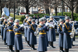 Возложение цветов президентом Белоруссии Лукашенко к Могиле Неизвестного Солдата