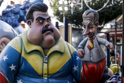 Assembly of the Fallas 2025 continues
