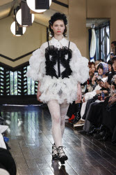 HOUGA 2025 Aut/Win Tokyo Runway