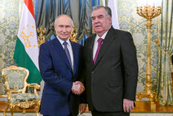 (+VIDEO) Tajikistan's President Rahmon on official visit to Russia