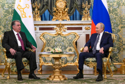 Tajikistan's President Rahmon on official visit to Russia
