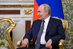 Tajikistan's President Rahmon on official visit to Russia