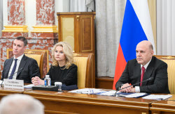 Russian PM Mishustin meets with members of Russian Communist Party's faction in State Duma