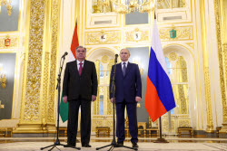 Tajikistan's President Rahmon on official visit to Russia