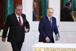 Tajikistan's President Rahmon on official visit to Russia