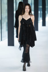 RIV NOBUHIKO Aut/Win 2025 Tokyo Runway
