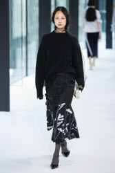 RIV NOBUHIKO Aut/Win 2025 Tokyo Runway