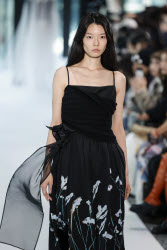 RIV NOBUHIKO Aut/Win 2025 Tokyo Runway